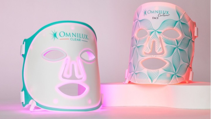 Maschera viso a Led Omnilux: la nostra amica per la pelle